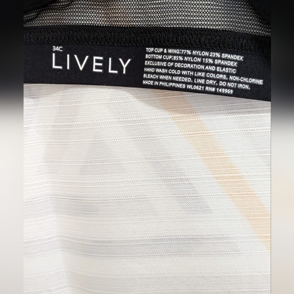 Lively The Front Close No-Wire Bra in BLACK 34C - Picture 3 of 7